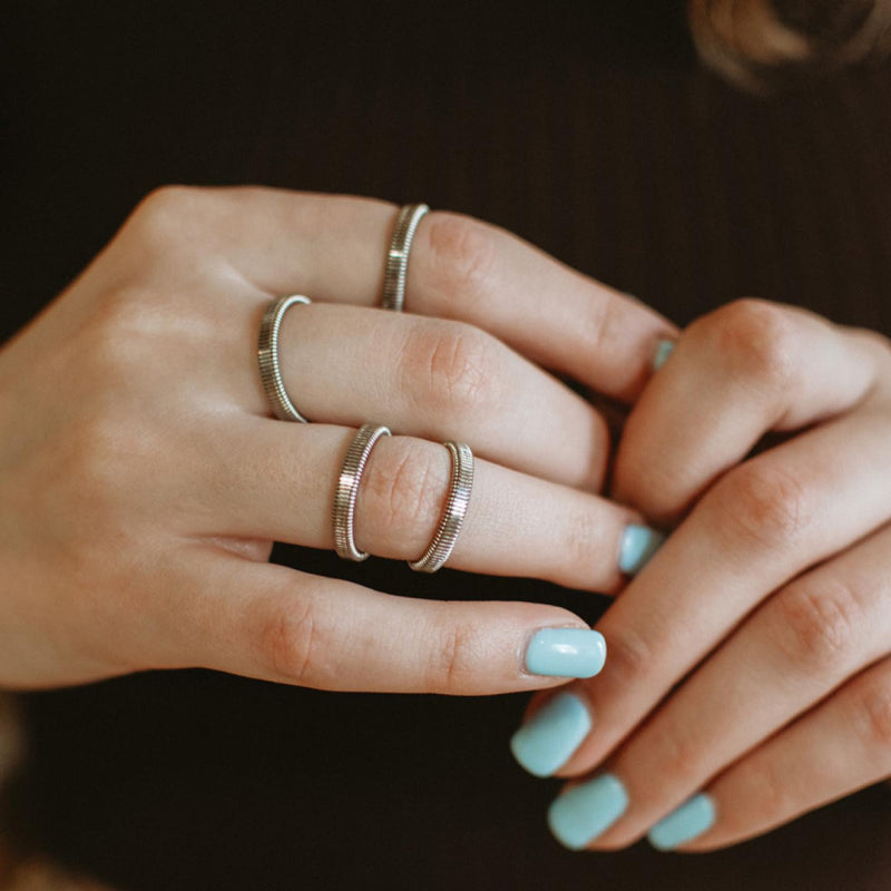 Bass Guitar String Ring
