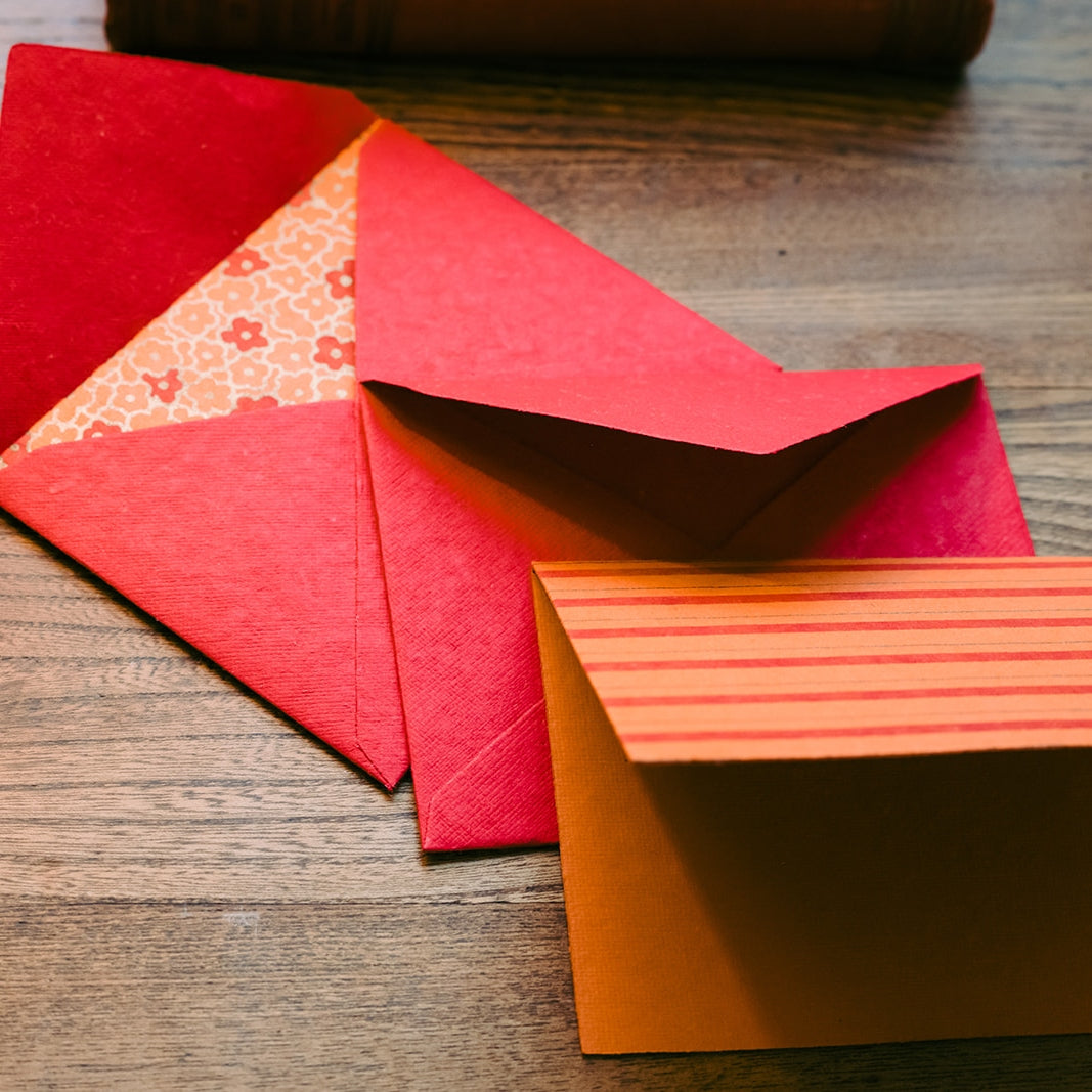 Cayenne Stationary Set