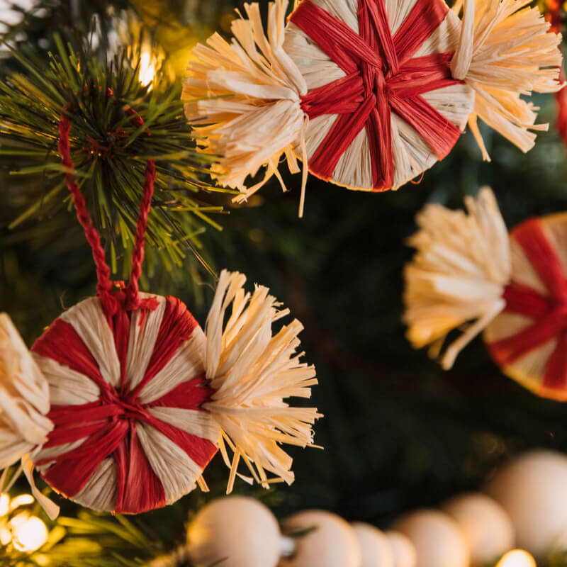 Raffia Peppermint Ornament Set