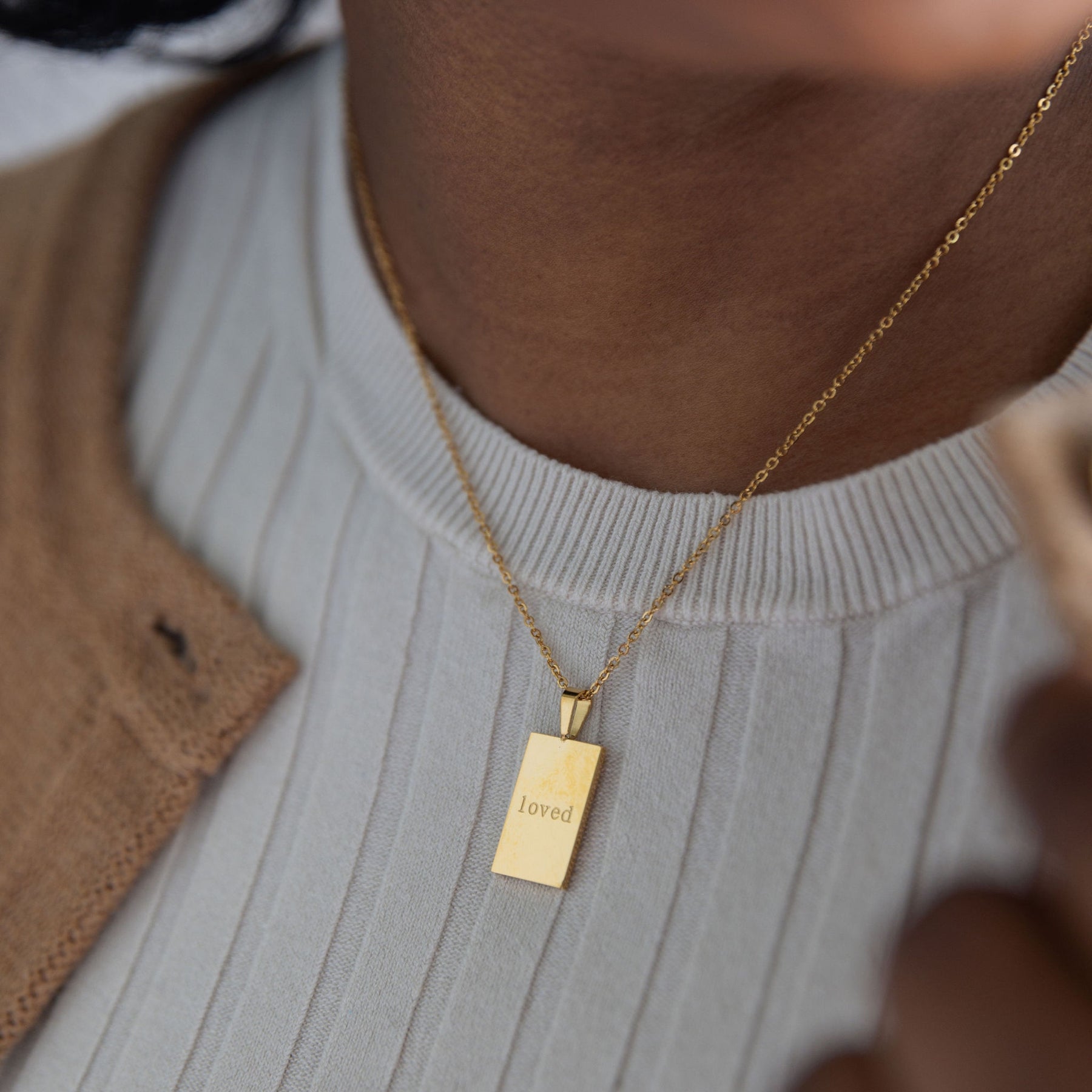 Amour Necklace