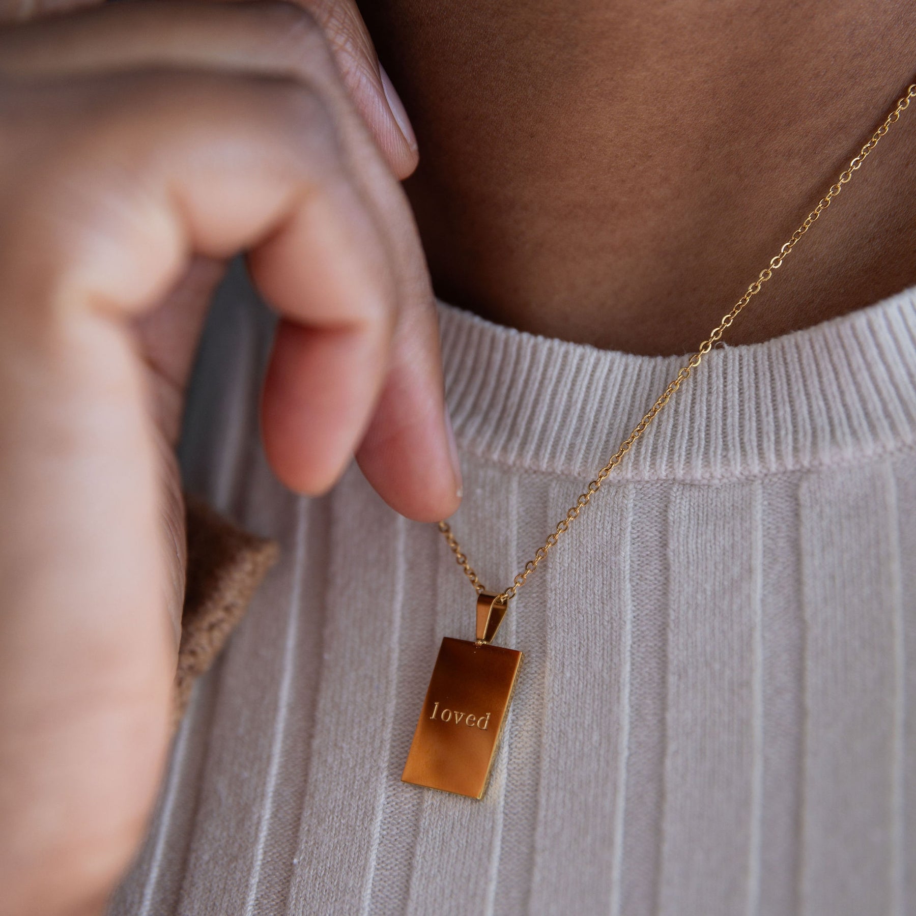 Amour Necklace