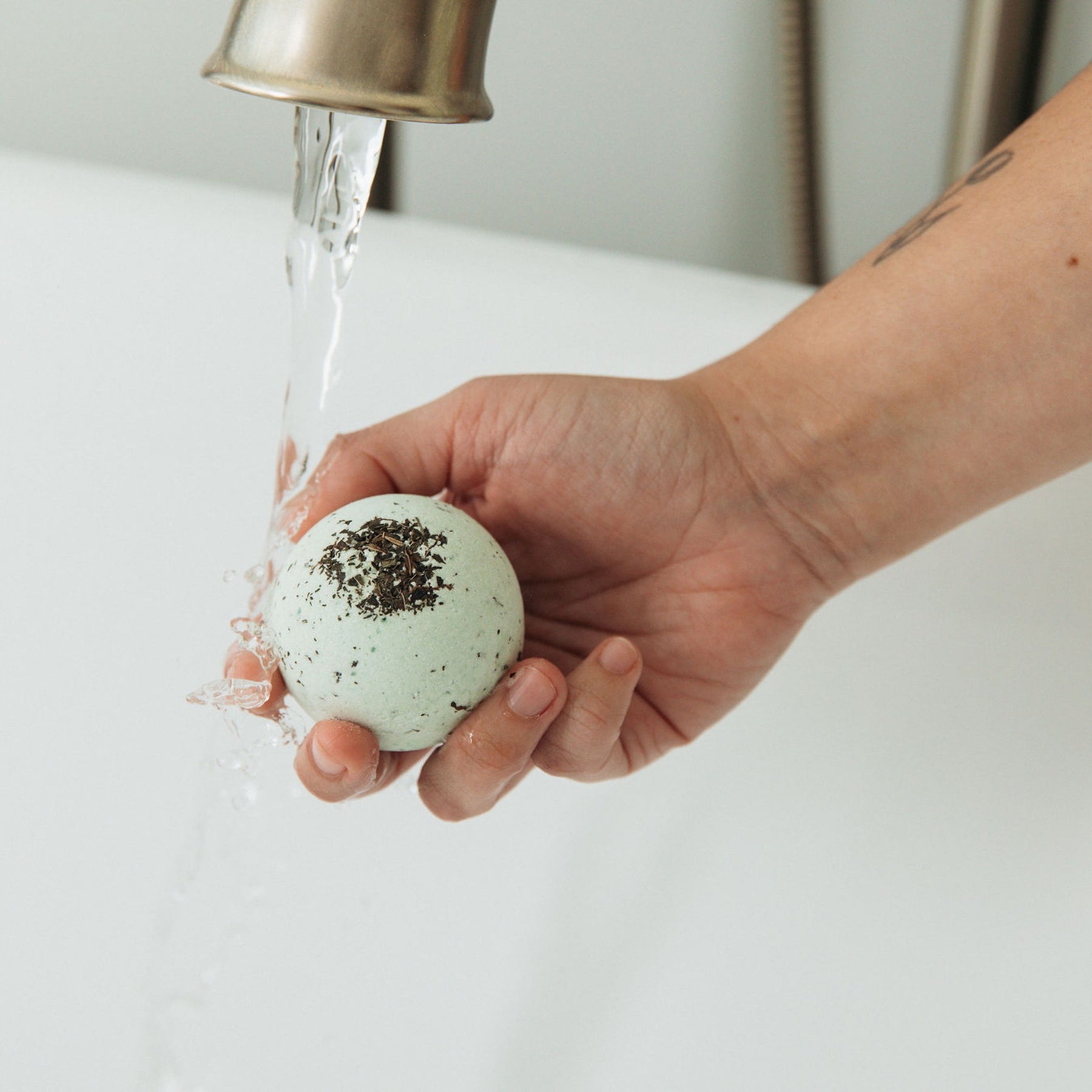 Deluxe Bath Bomb, 3.25oz