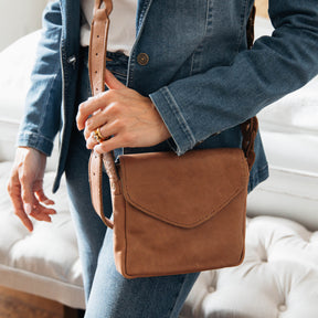 Handcrafted Leather Linked Crossbody Bag
