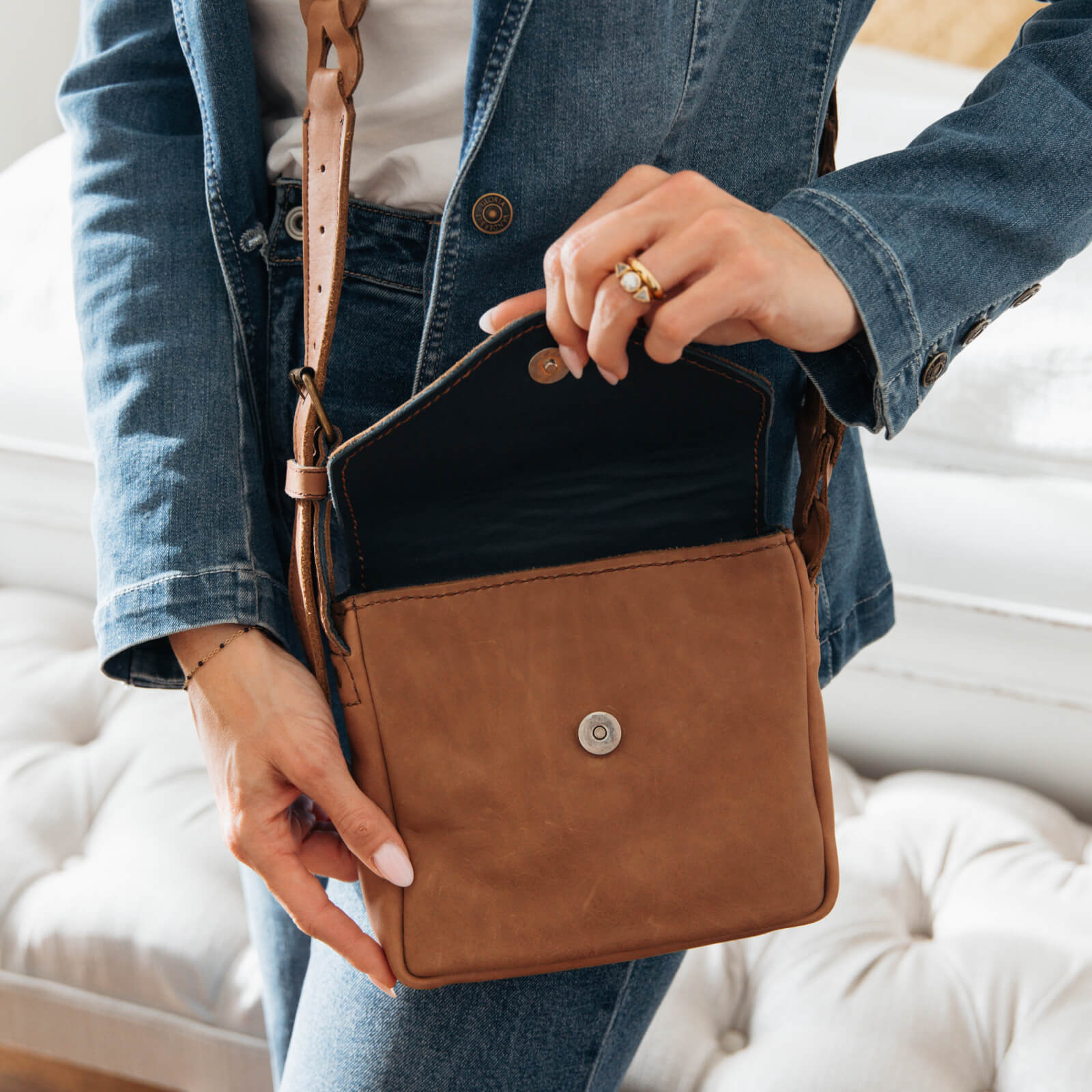 Handcrafted Leather Linked Crossbody Bag
