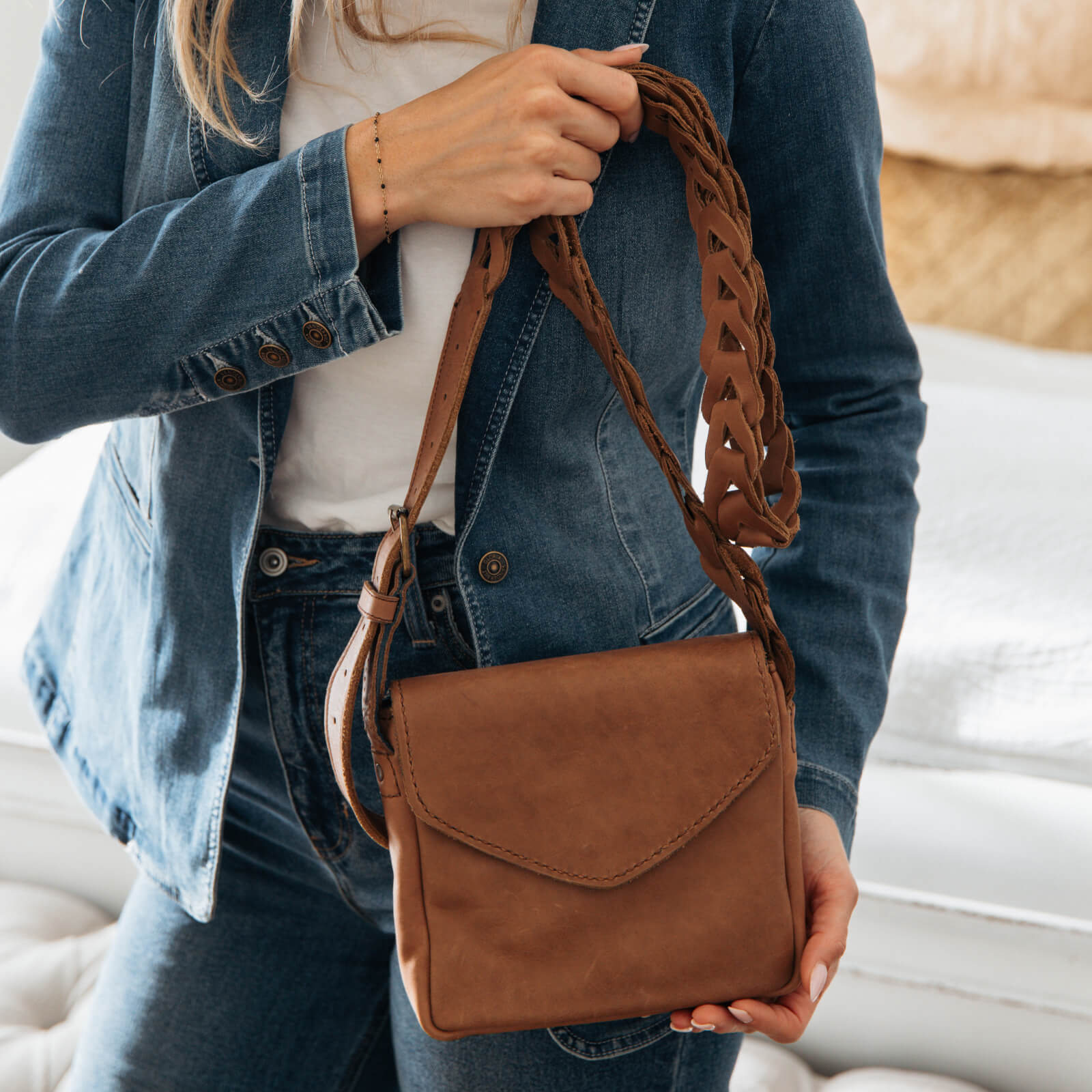 Handcrafted Leather Linked Crossbody Bag